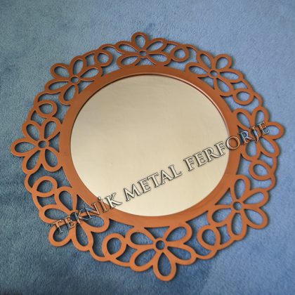Lazer Kesim Ayna – Çiçek Desenli